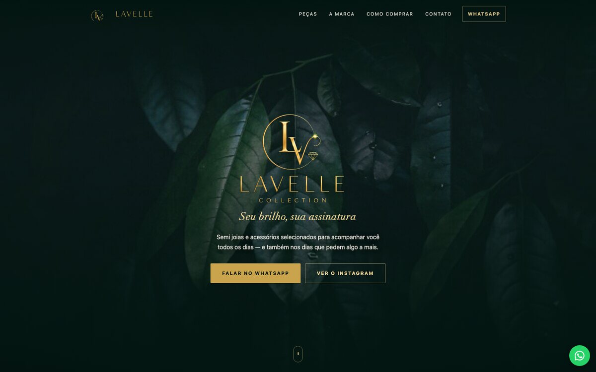 Página inicial da Lavelle Colection, logo dourada sobre foto em verde escuro e o slogan “Seu brilho, sua assinatura”.